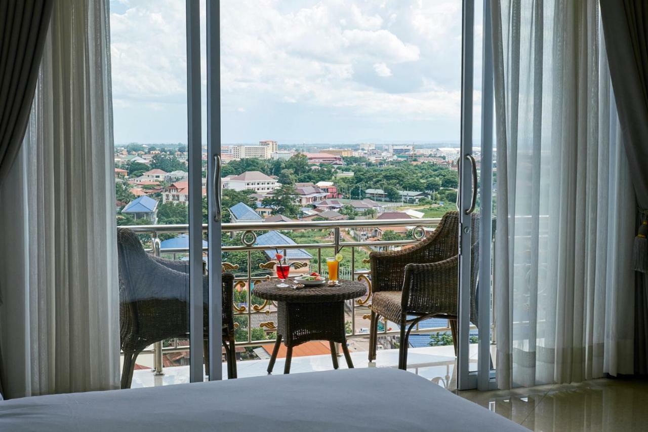 Hotel Continental Plaza Vientiane Ban Nongdouang Esterno foto