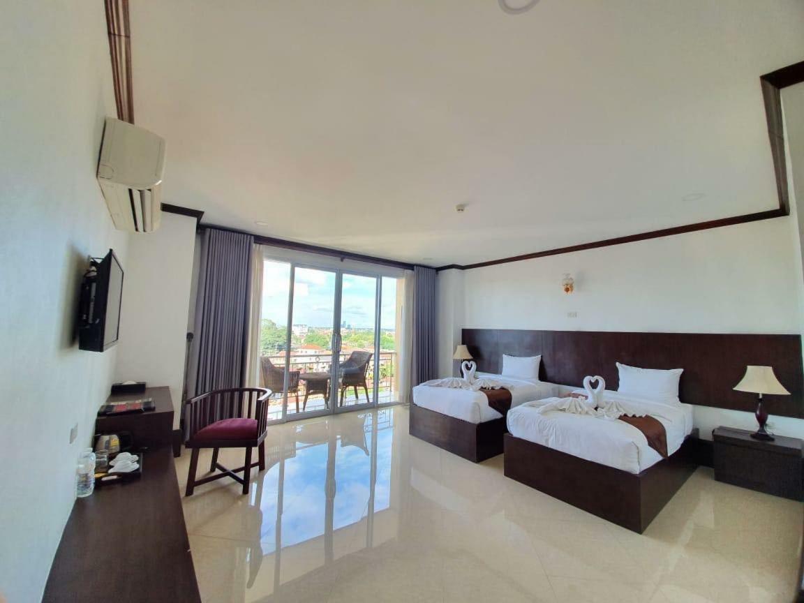Hotel Continental Plaza Vientiane Ban Nongdouang Esterno foto